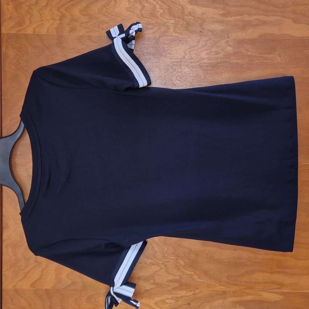 Tommy Hilfiger Women's 100% Cotton Navy Tee with Striped Bow Sleeves, size M - Picture 13 of 16
